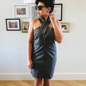 Gray Sleeveless Dress with Pleated Collar